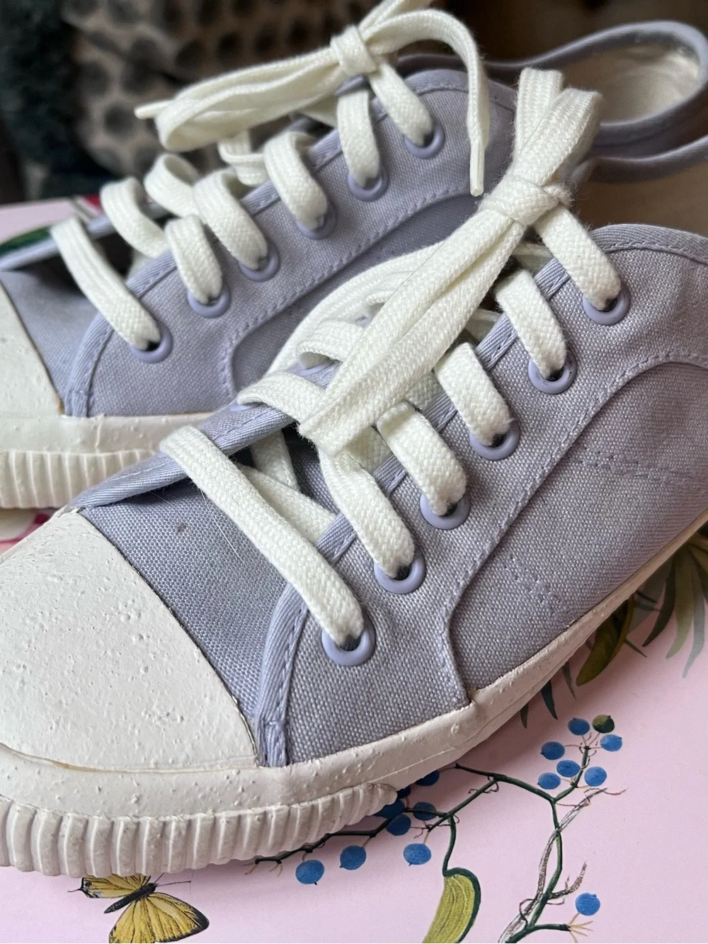 Women's Lavender Canvas Lace-Up Sneakers with Cream Laces